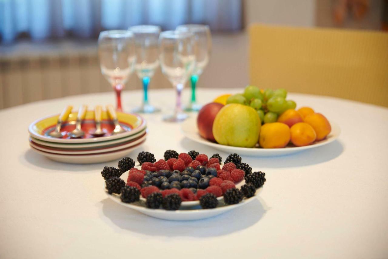 Villa Giardina Apartments Vinkuran Ngoại thất bức ảnh