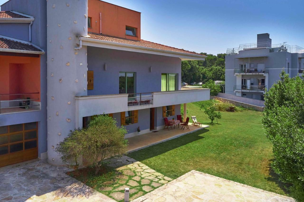 Villa Giardina Apartments Vinkuran Ngoại thất bức ảnh