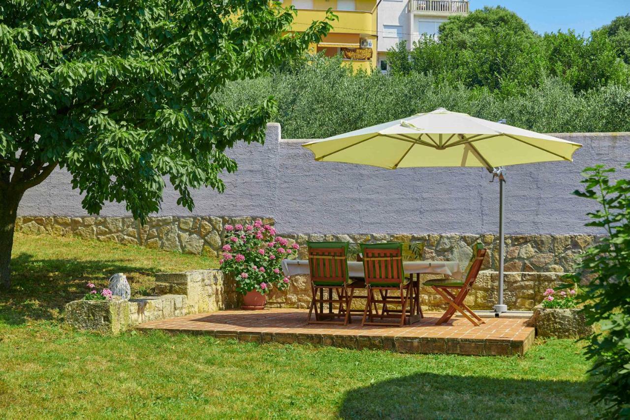 Villa Giardina Apartments Vinkuran Ngoại thất bức ảnh